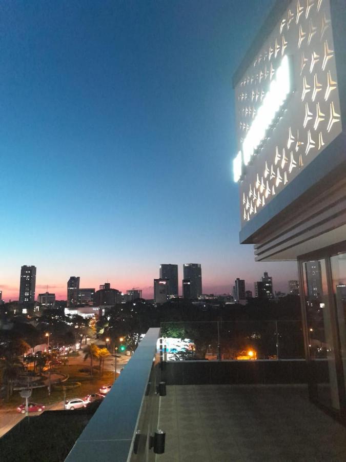 Tryp By Wyndham Santa Cruz Hotel Santa Cruz de La Sierra Ngoại thất bức ảnh